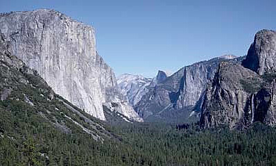 Views of clear vs. hazy days in Yosemite Valley, CA.