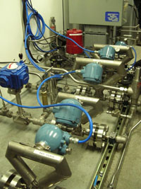 Measurement manifolds for liquid N2and CO2, vaporized N2 and CO2, and blended CO2/N2 injection gas