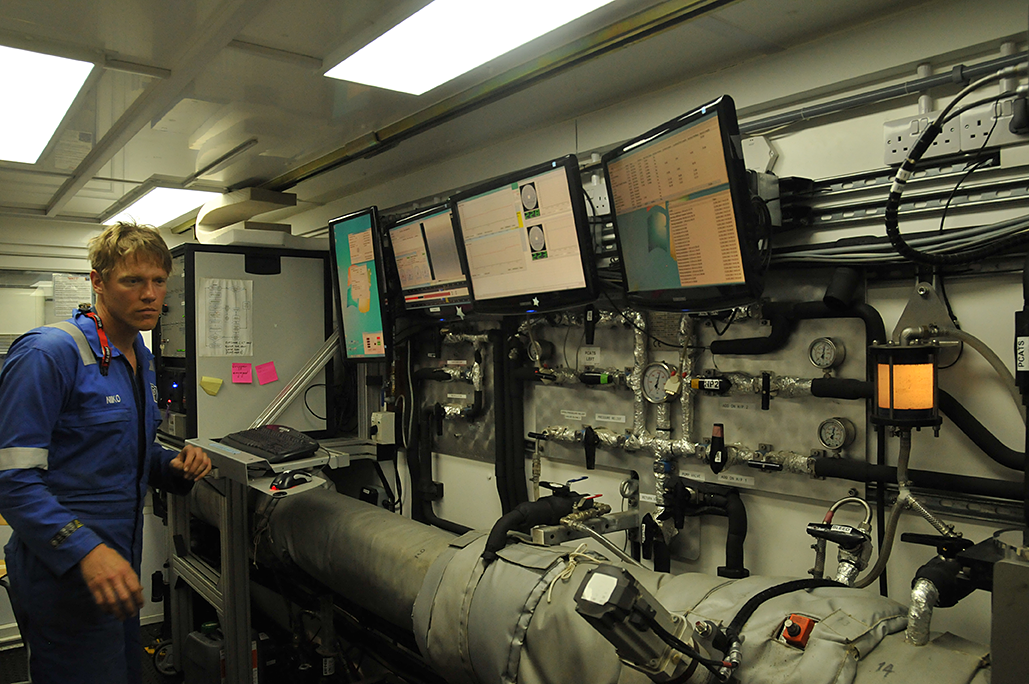 Preliminary pressure core scanning using the GeoTek PCATS system on board the Helix Q4000