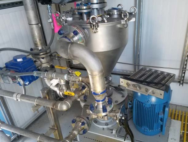 Polymer preparation equipment at NETL-supported field test on Alaska’s North Slope