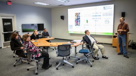 NETL Hosts W.Va. Manufacturers to Discuss Regional Workforce Initiative