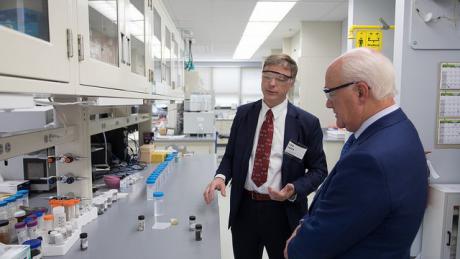 NETL’s Tom Tarka chats with Ramaco Carbon Chairman and CEO Randall Atkins during a tour at the Pittsburgh site. NETL and Ramaco signed an umbrella cooperative research and development agreement that allows them to collaborate on projects that use coal as a manufacturing feedstock for high-value products.